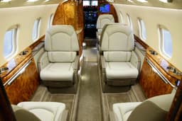 Learjet 60 N74HT