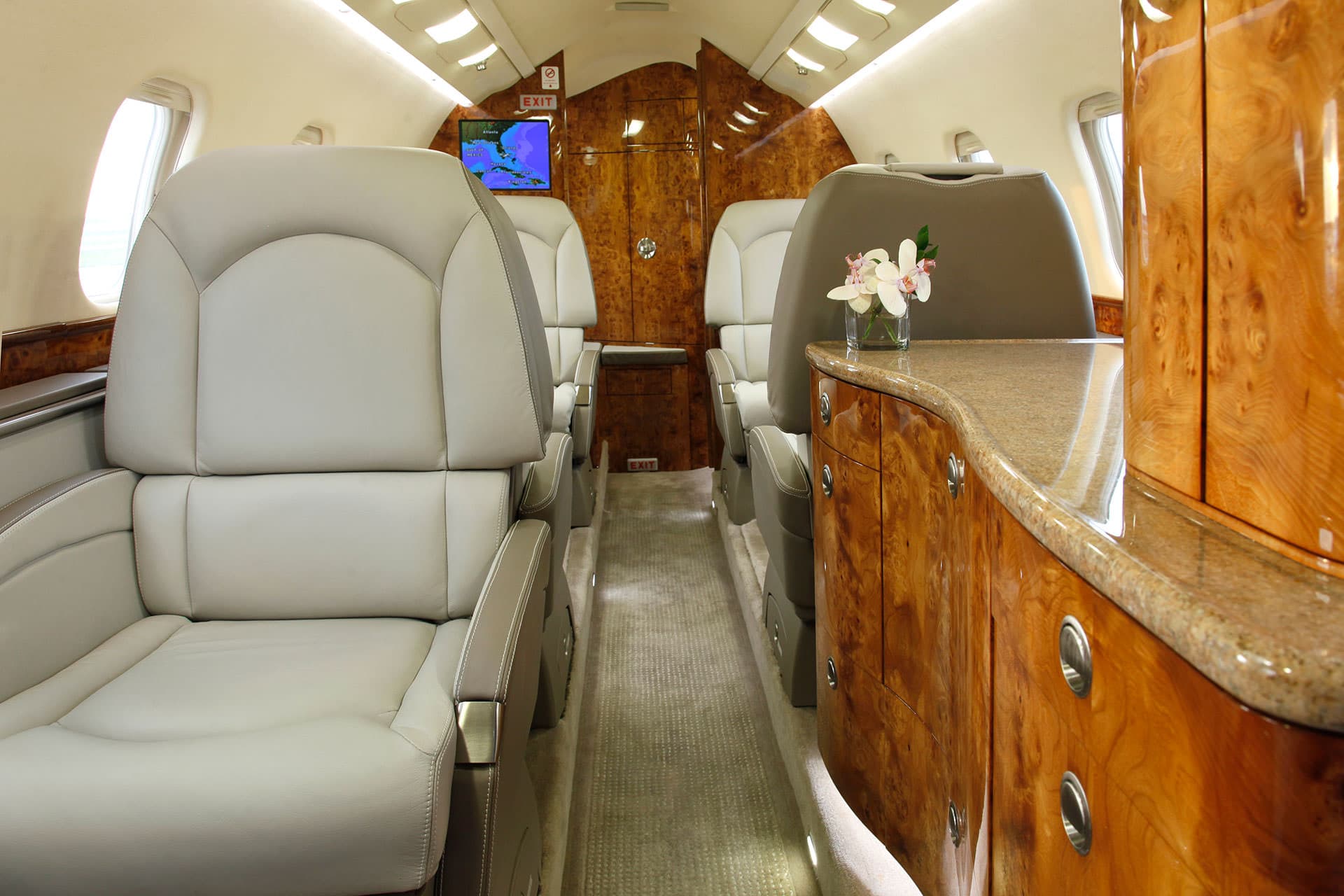 Learjet 60 N74HT