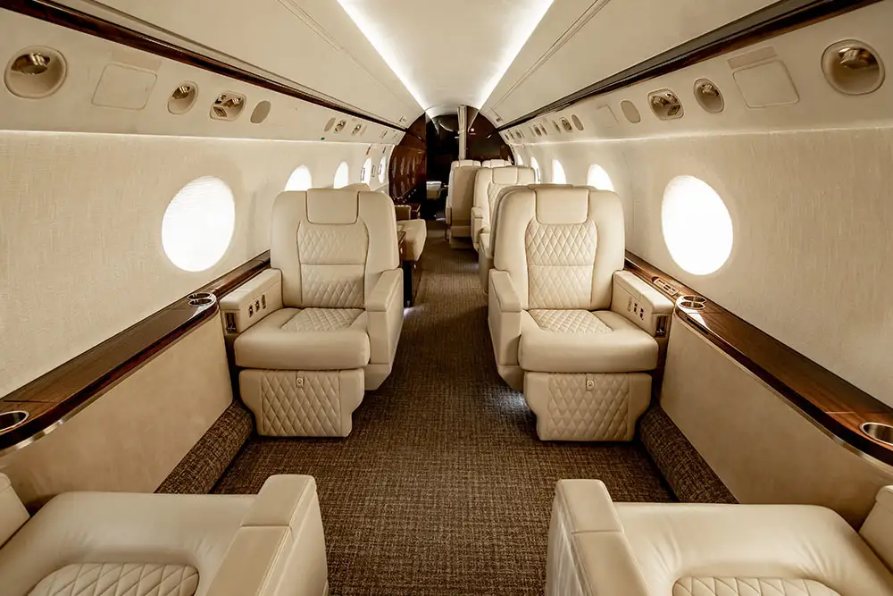 Gulfstream G550 N74VW