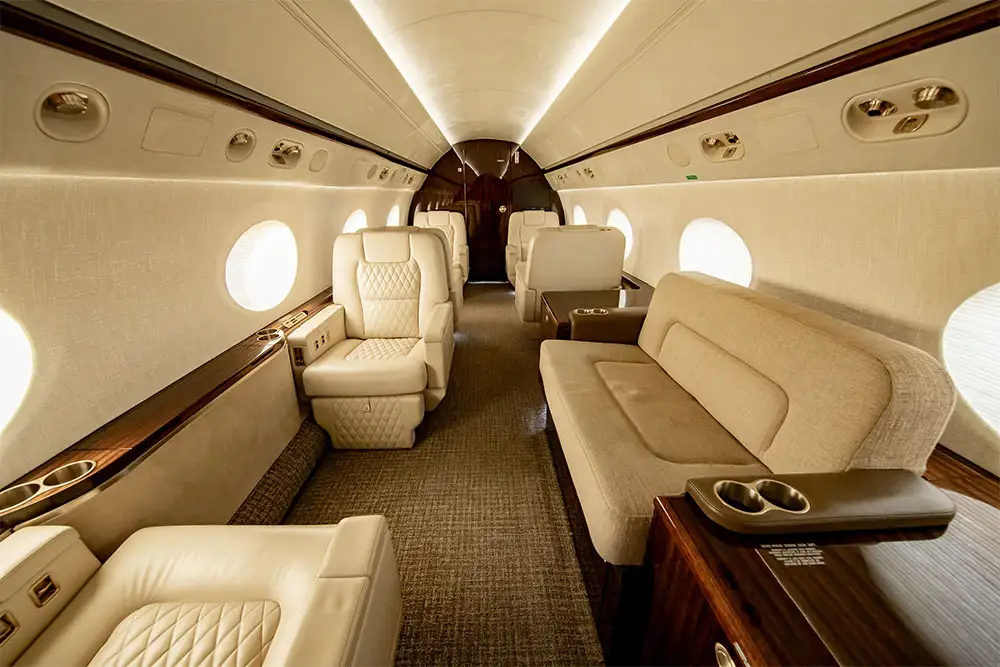 Gulfstream G550 N74VW