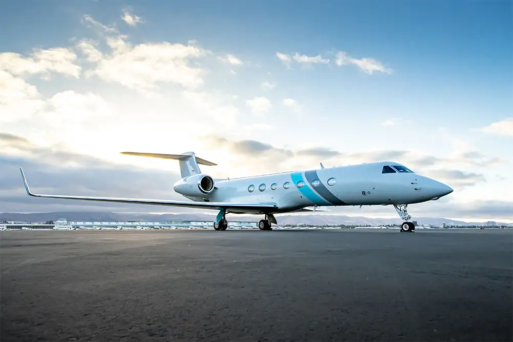 Gulfstream G550 N74VW
