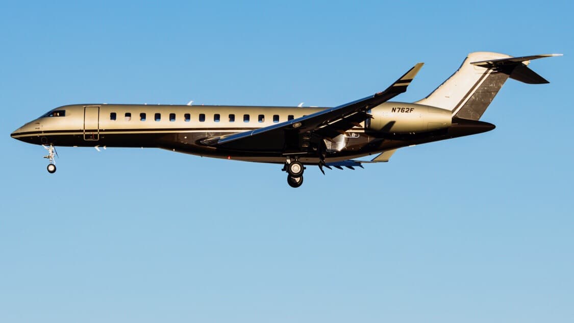 Global 7500 N762F