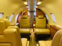 Learjet 31A N76CD