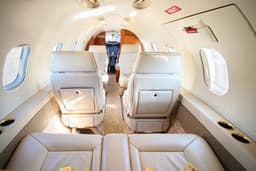 Learjet 35A N76RA