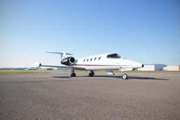 Learjet 35A N76RA