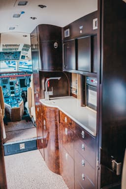 Falcon 2000 N770TM