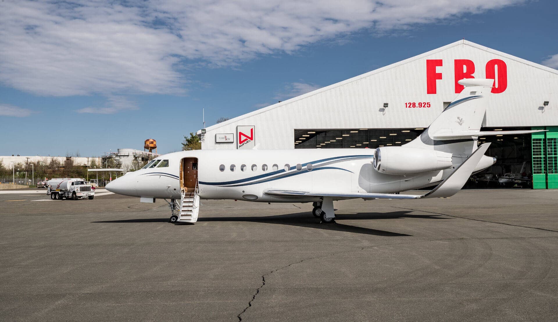 Falcon 2000EX N771HM