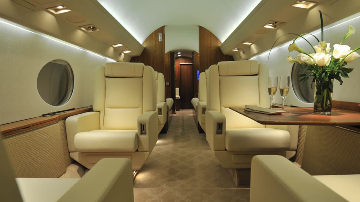 Gulfstream V N776RB