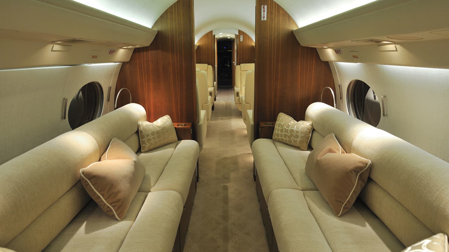 Gulfstream V N776RB