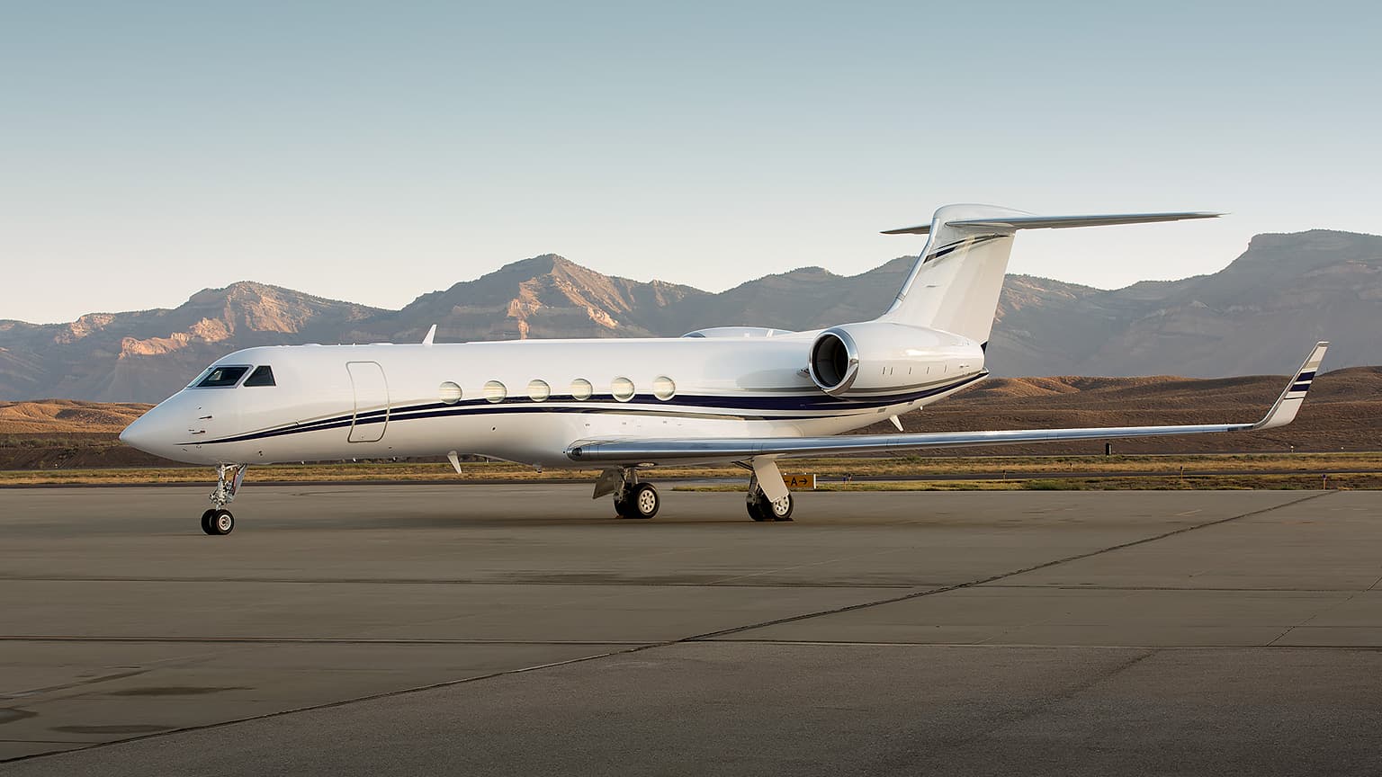 Gulfstream V N776RB
