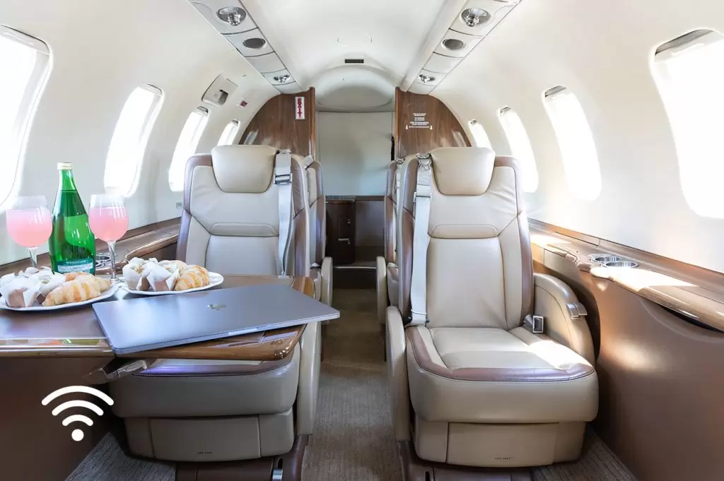 Learjet 45 N777QL