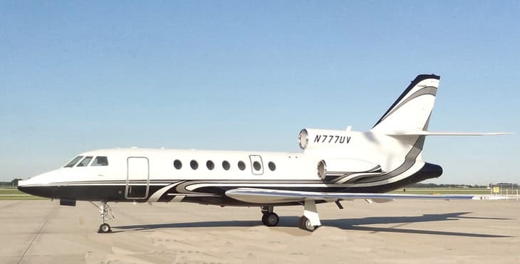 Falcon 50 N777UV