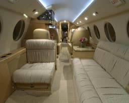 Falcon 50 N777ZL