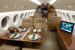 Falcon 900B N780SP