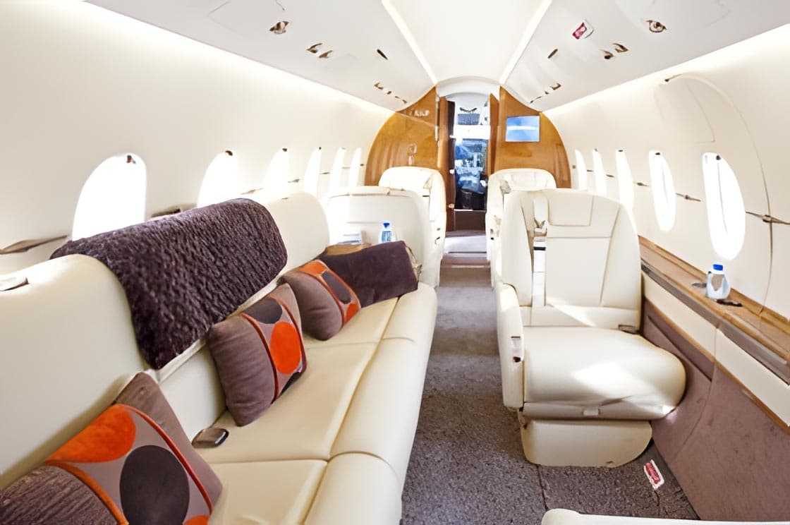 Hawker 4000 N796RM