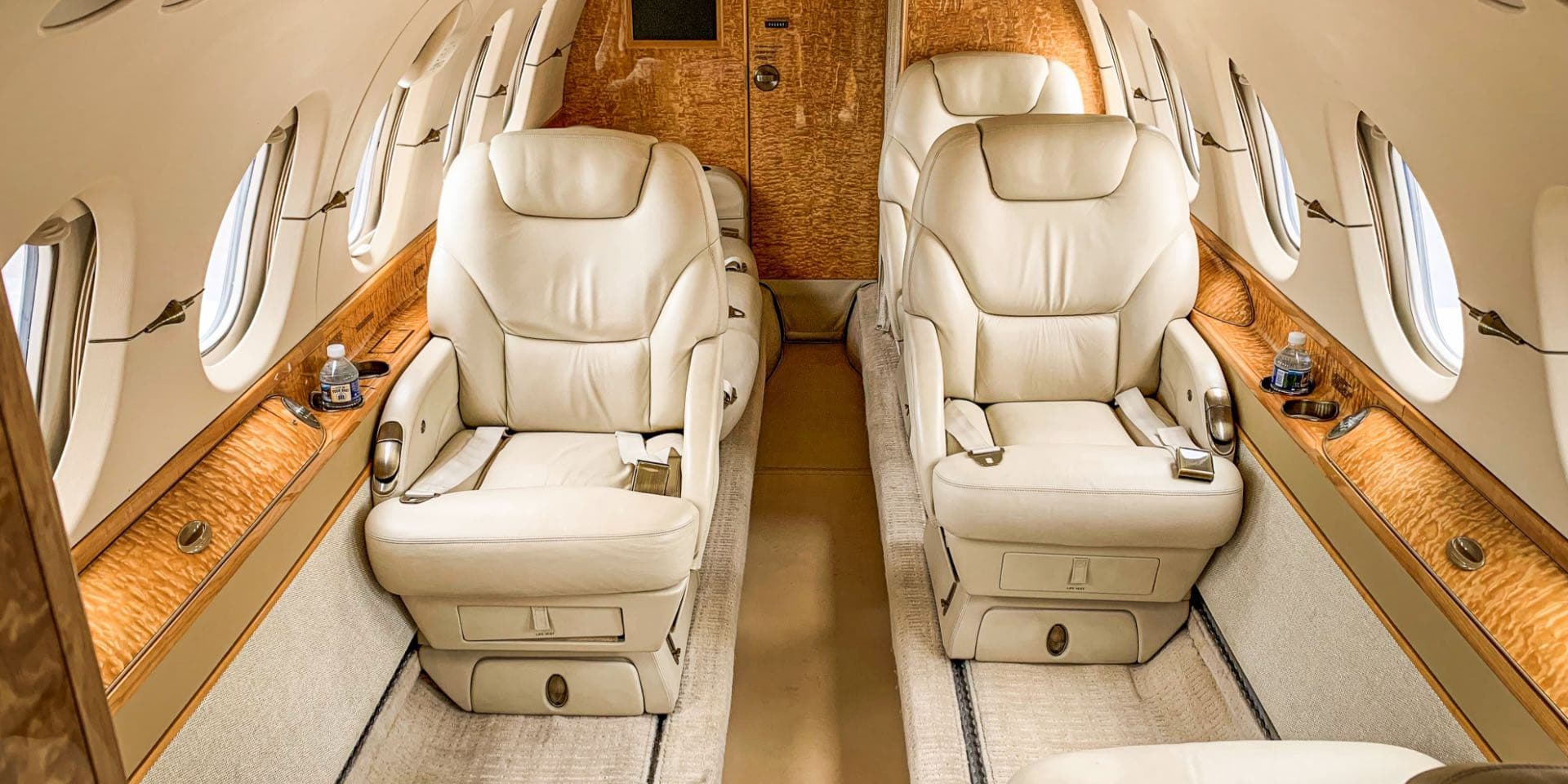 Hawker 800XP N800EA