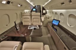 Falcon 900B N800KM