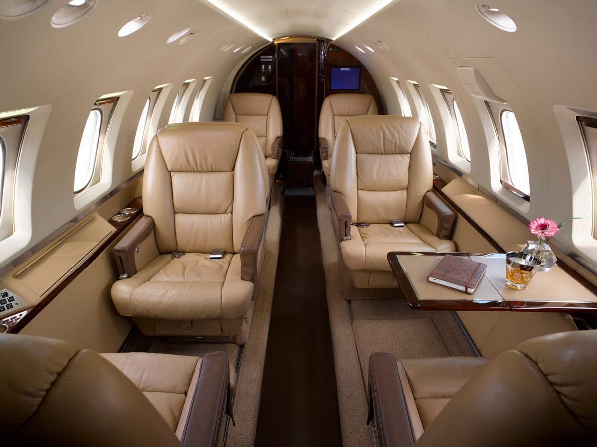 Hawker 800XP N800UW