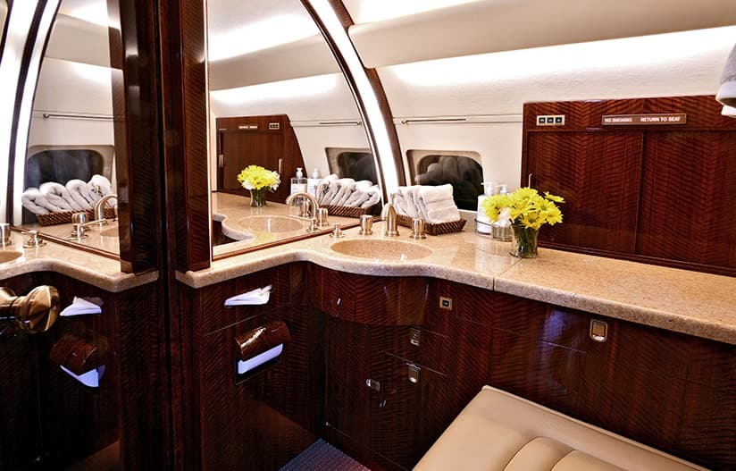 Challenger 601 N807DD