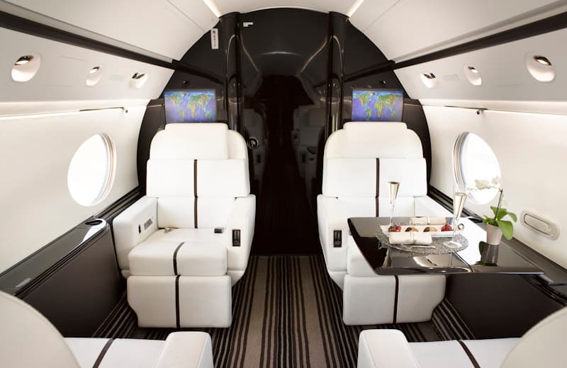 Gulfstream V N808JG