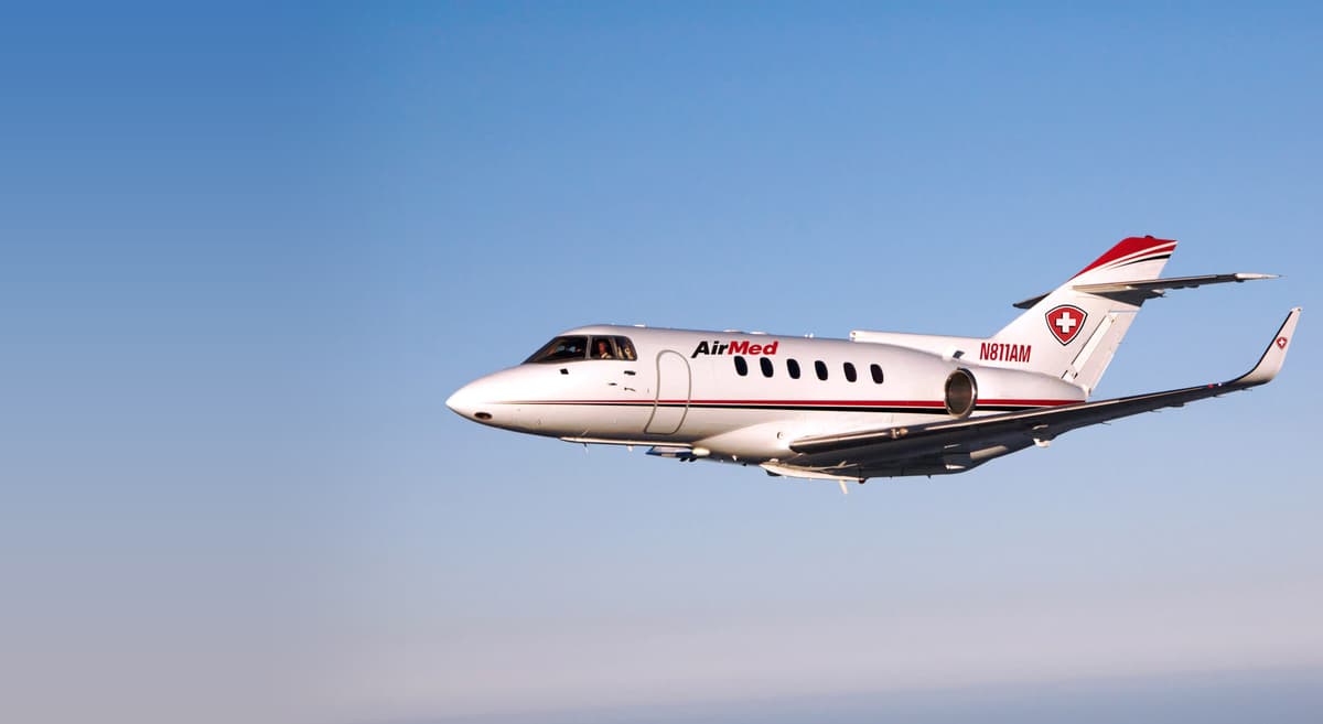 Hawker 800 N811AM