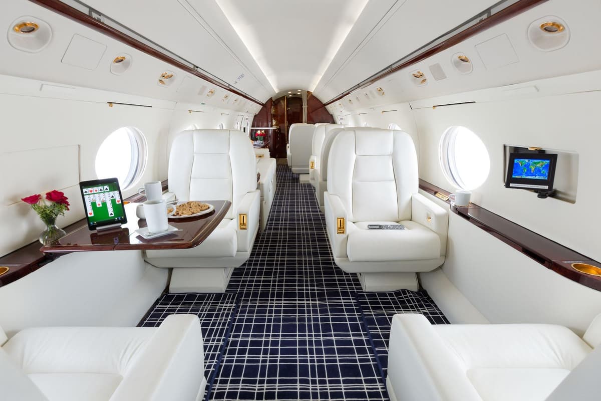 Gulfstream G550 N814RR
