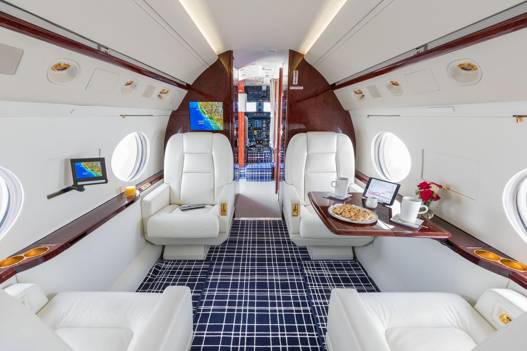 Gulfstream G550 N814RR