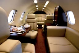 Learjet 35A N817EM