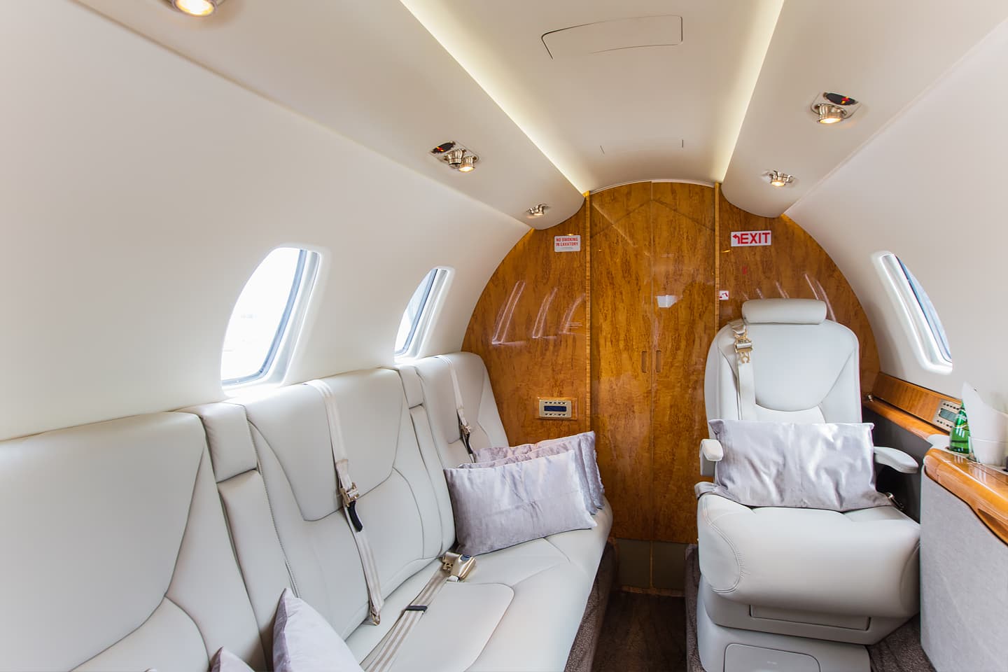 Cessna Citation Sovereign N817TV