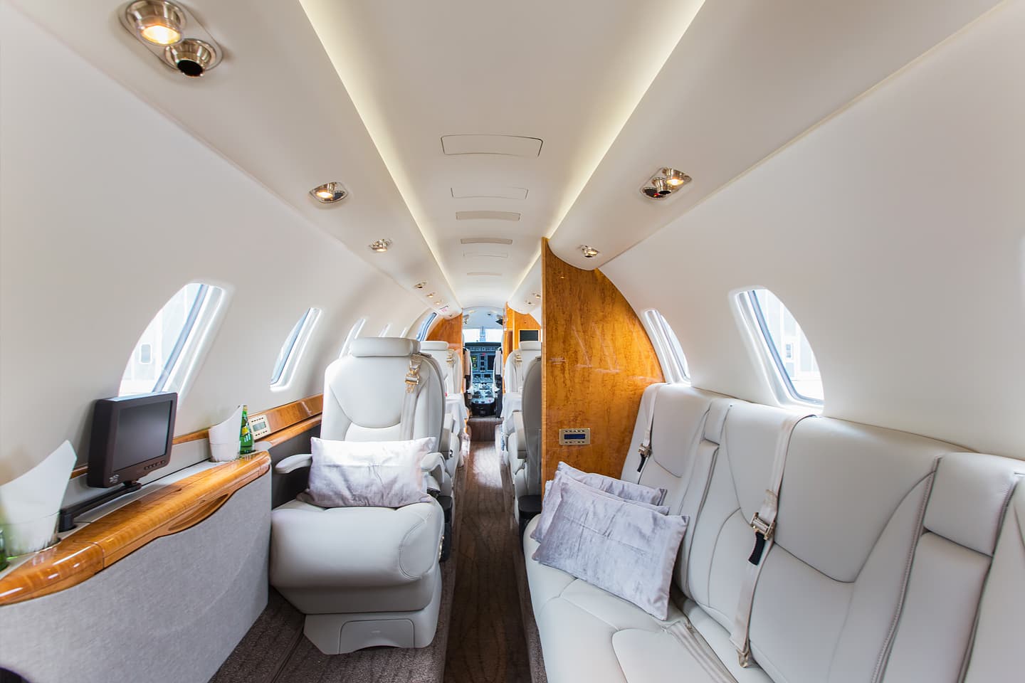 Cessna Citation Sovereign N817TV