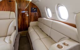 Hawker 900XP N818EZ