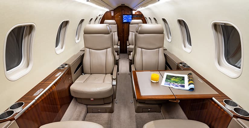 Learjet 45XR N823HM