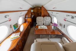 Gulfstream G300 N826RP