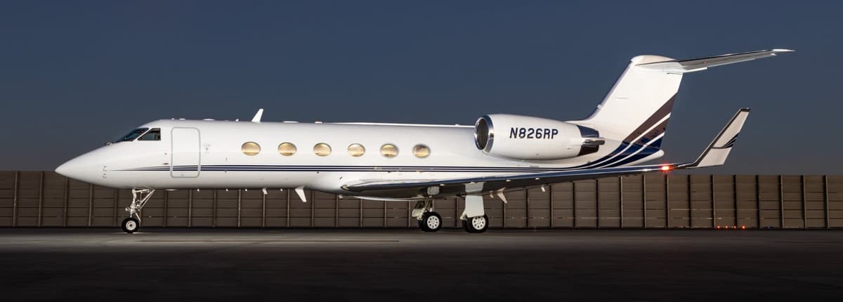 Gulfstream G300 N826RP