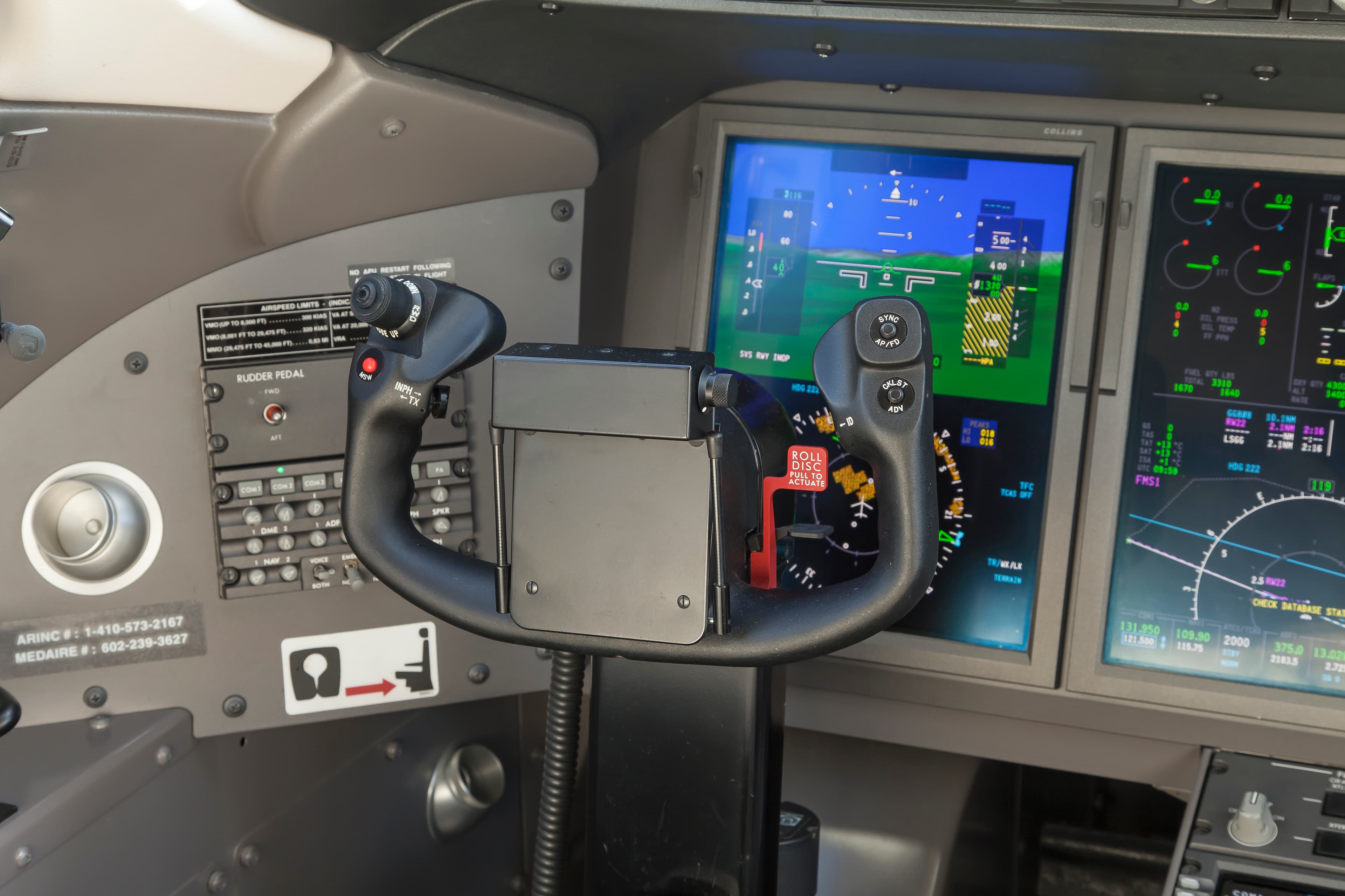 Challenger 350 N827DD