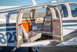 Beechcraft 58 Baron N828KM