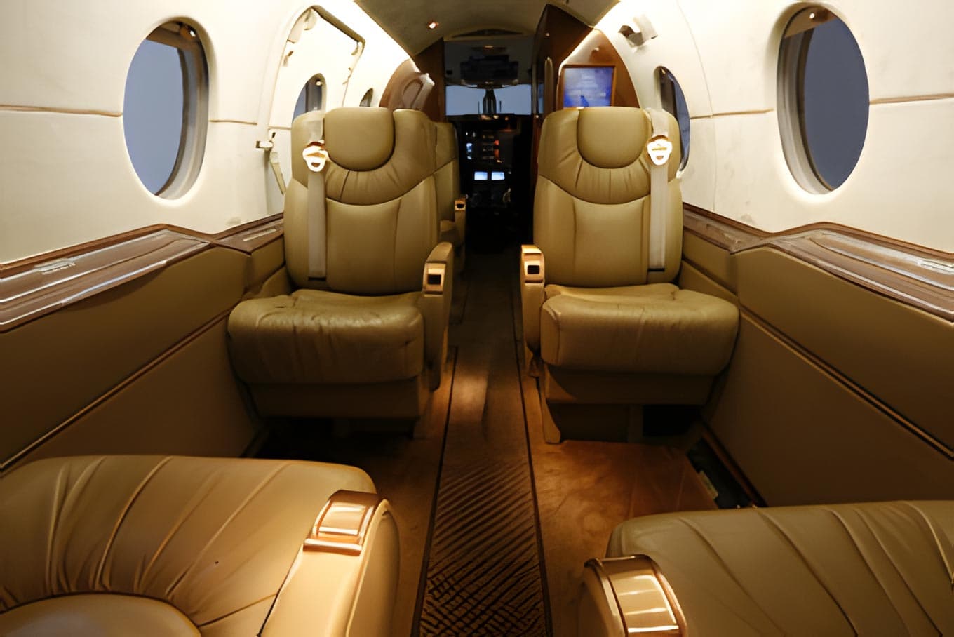 Hawker 400XP N831KB