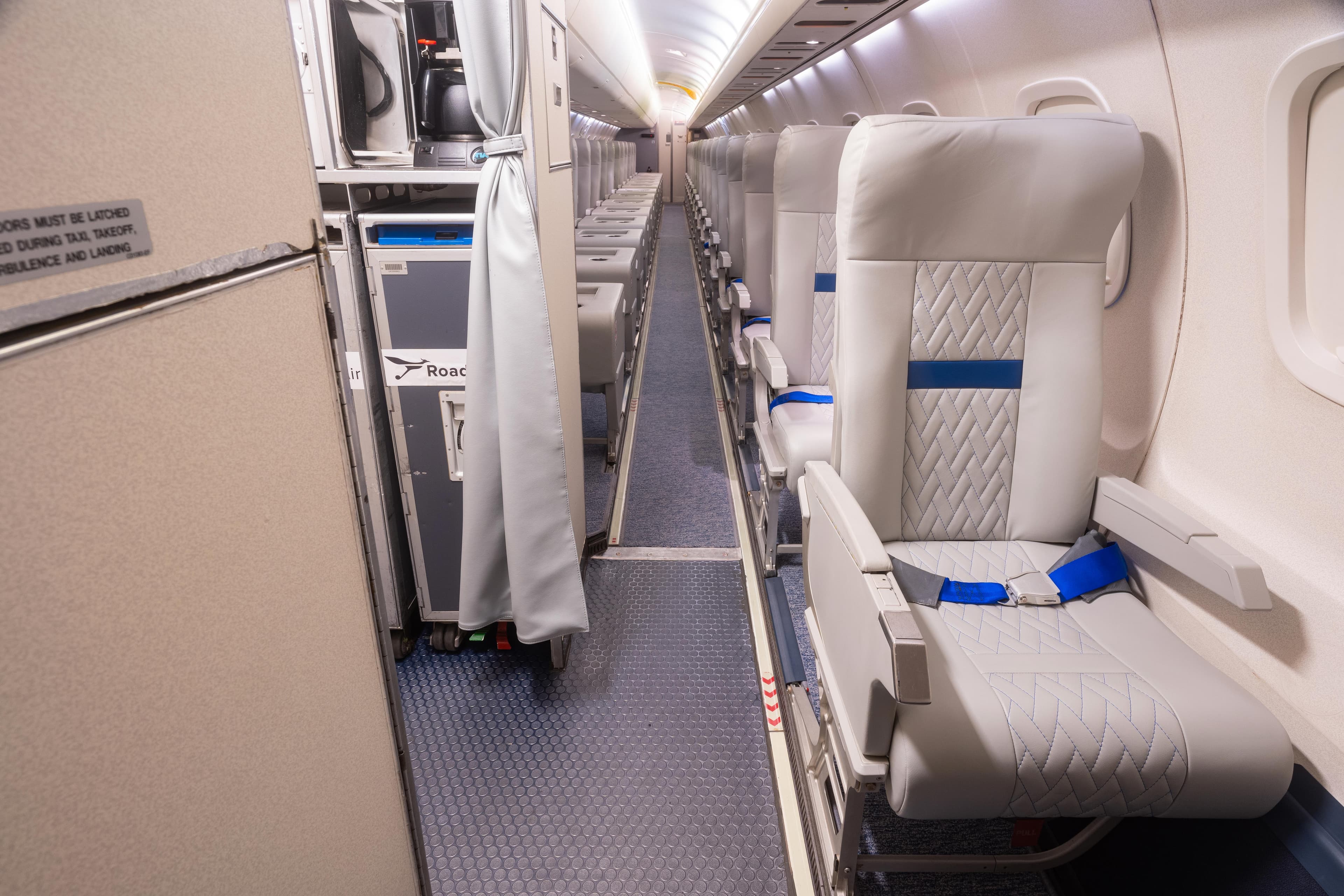 Embraer 145LR N835HK