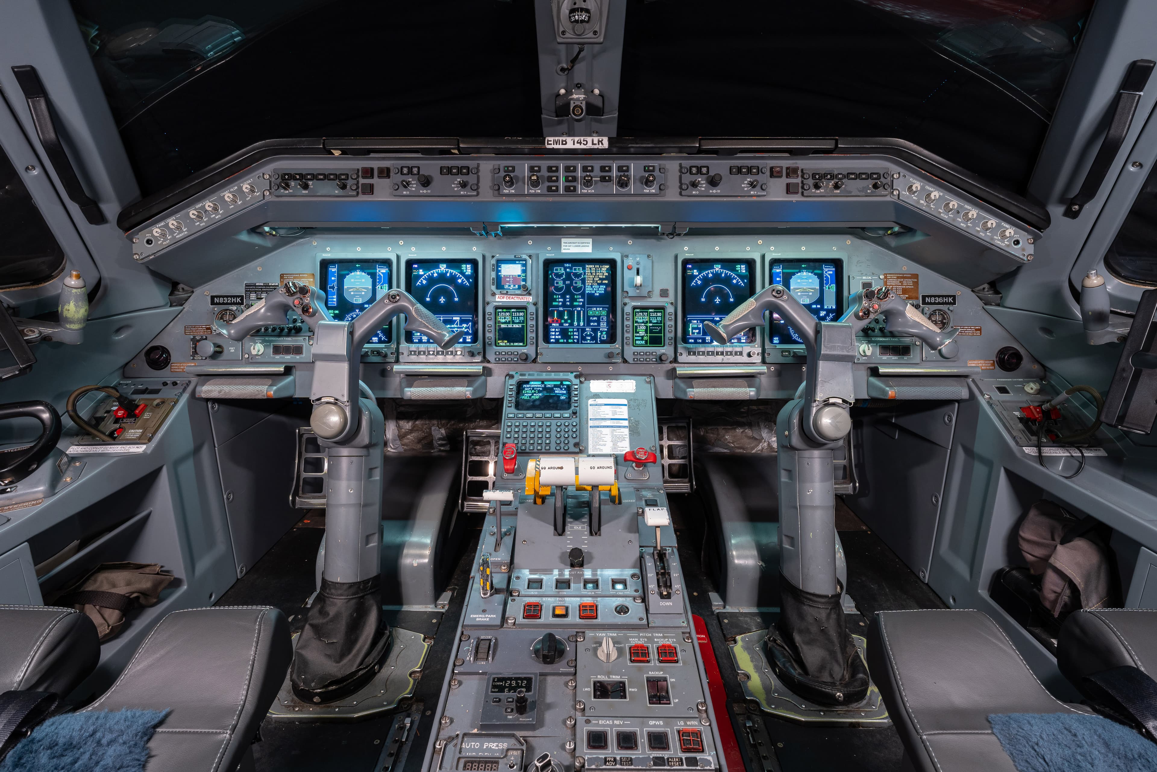 Embraer 145LR N835HK