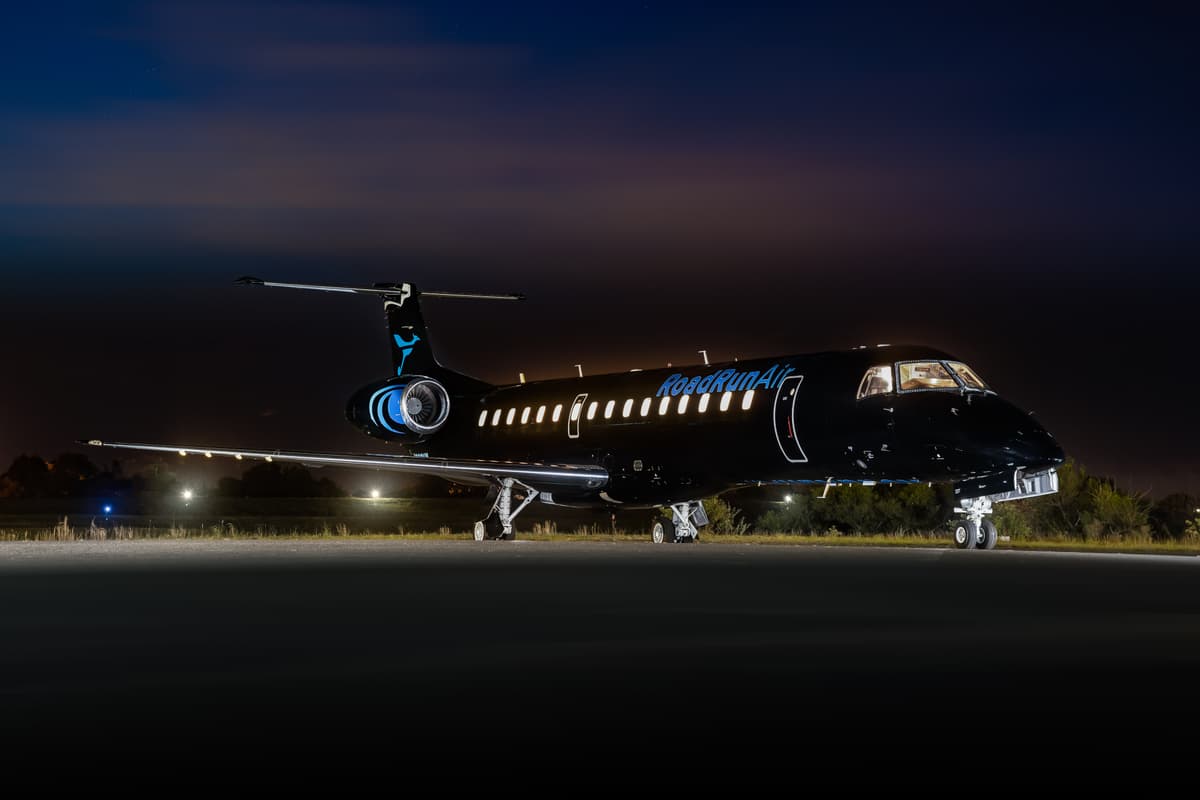 Embraer 145LR N835HK