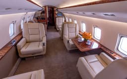 Challenger 604 N838LJ