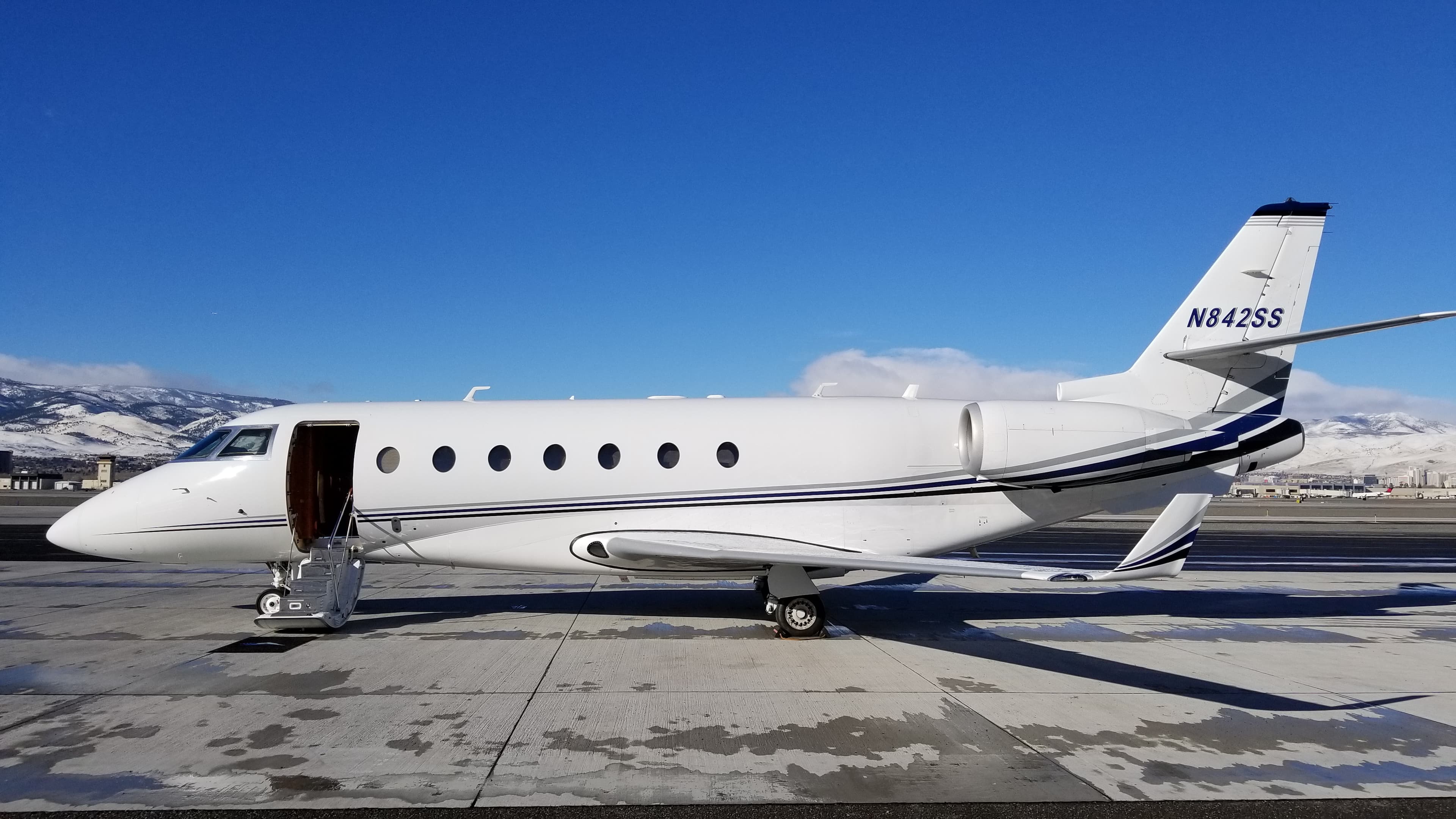 Gulfstream G200 N842SS