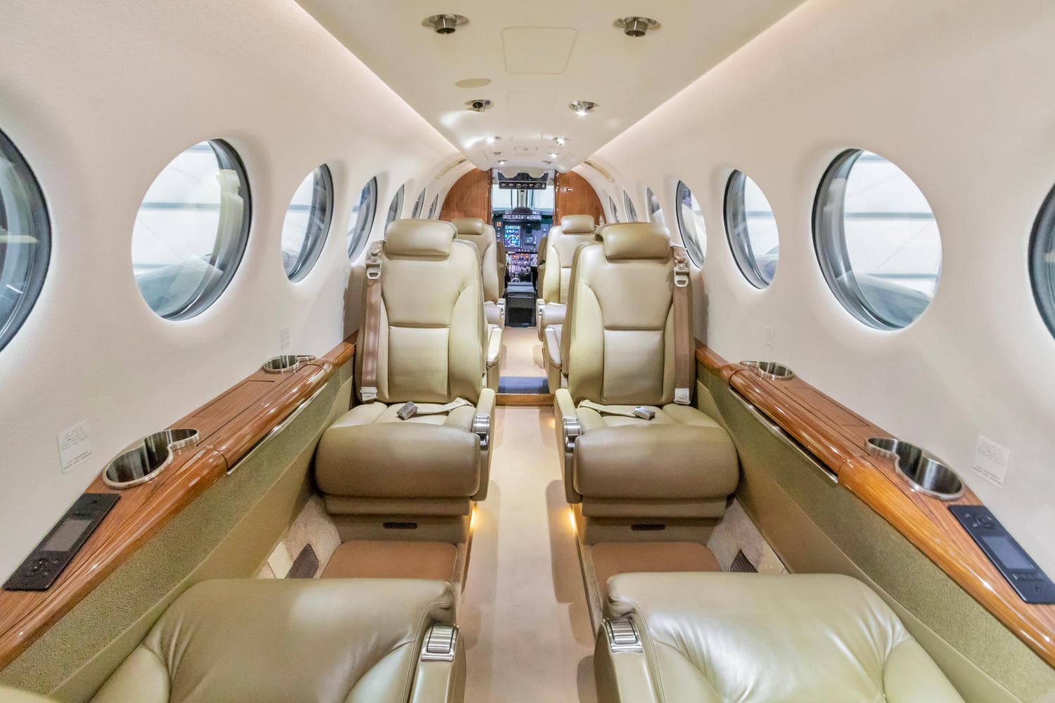 Beechcraft King Air 350 N845KA