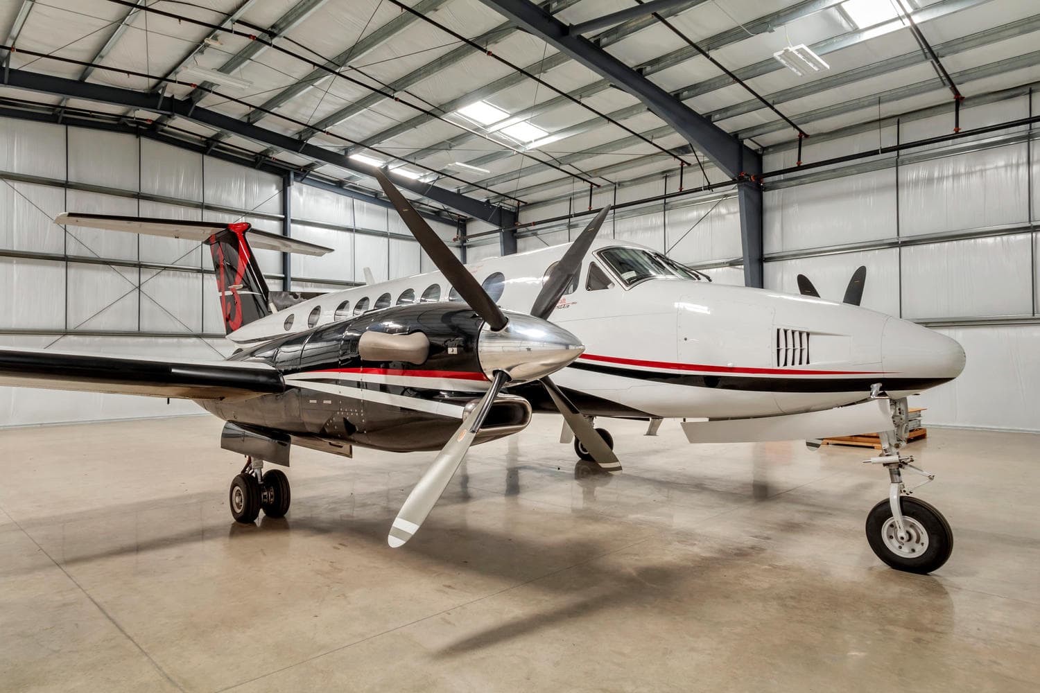Beechcraft King Air 350 N845KA
