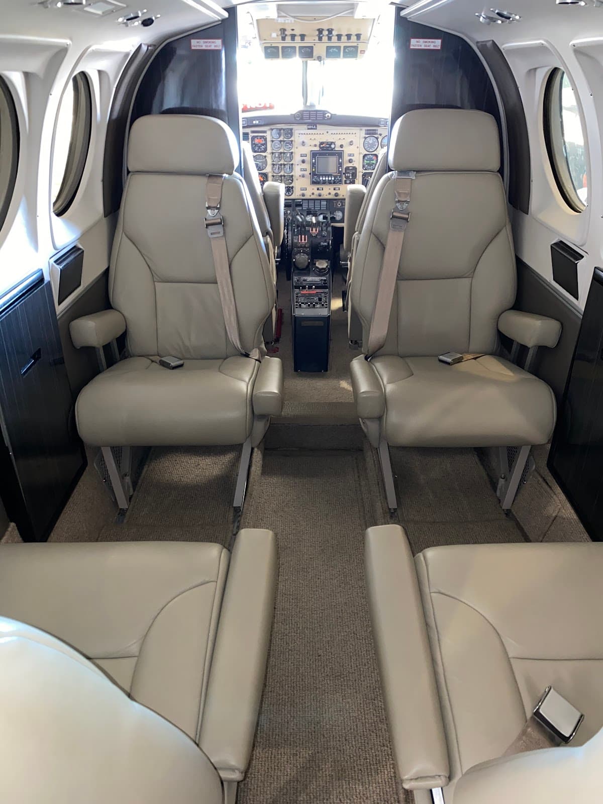 Beechcraft King Air F90 N84JL