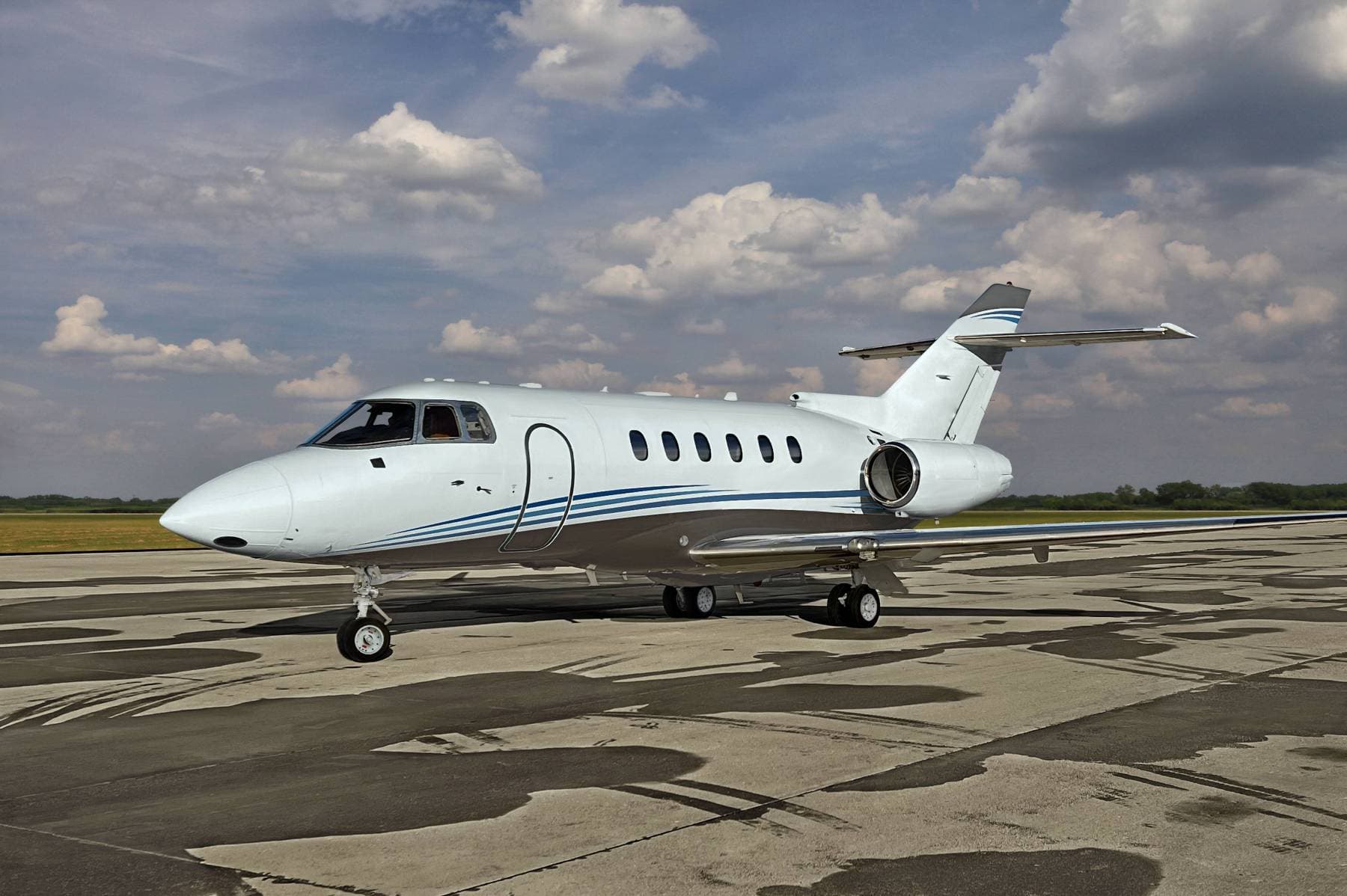 Hawker 850XP N850MJ