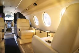 Falcon 50 N850RA