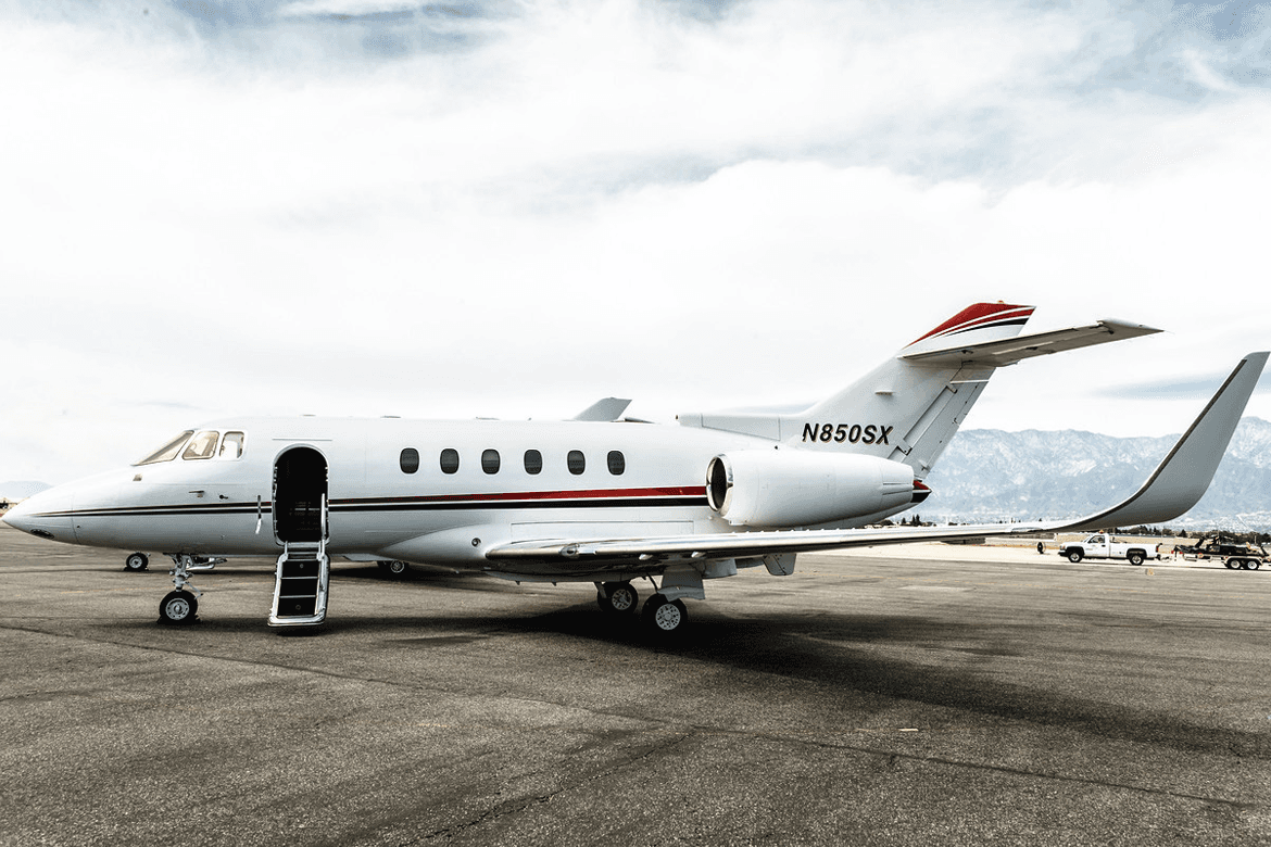 Hawker 800 N850SX