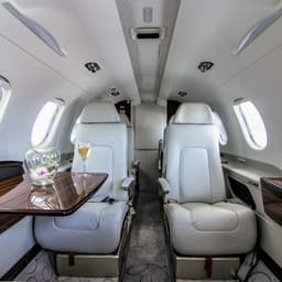 Embraer Phenom 300 N858EE