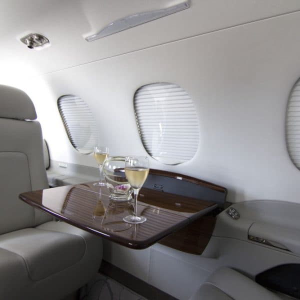 Embraer Phenom 300 N858EE